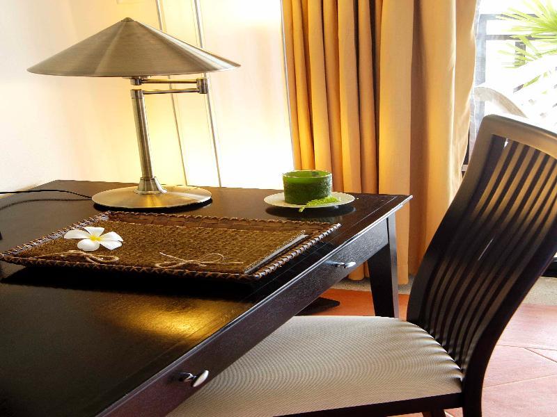 Avantika Boutique Hotel Patong Buitenkant foto