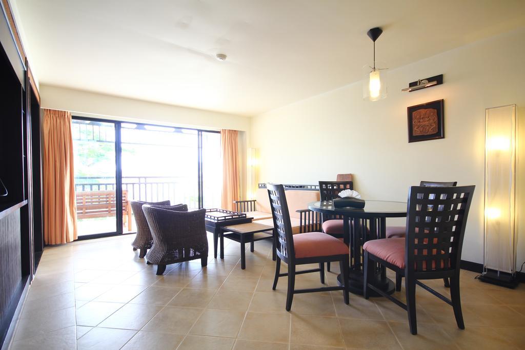 Avantika Boutique Hotel Patong Buitenkant foto