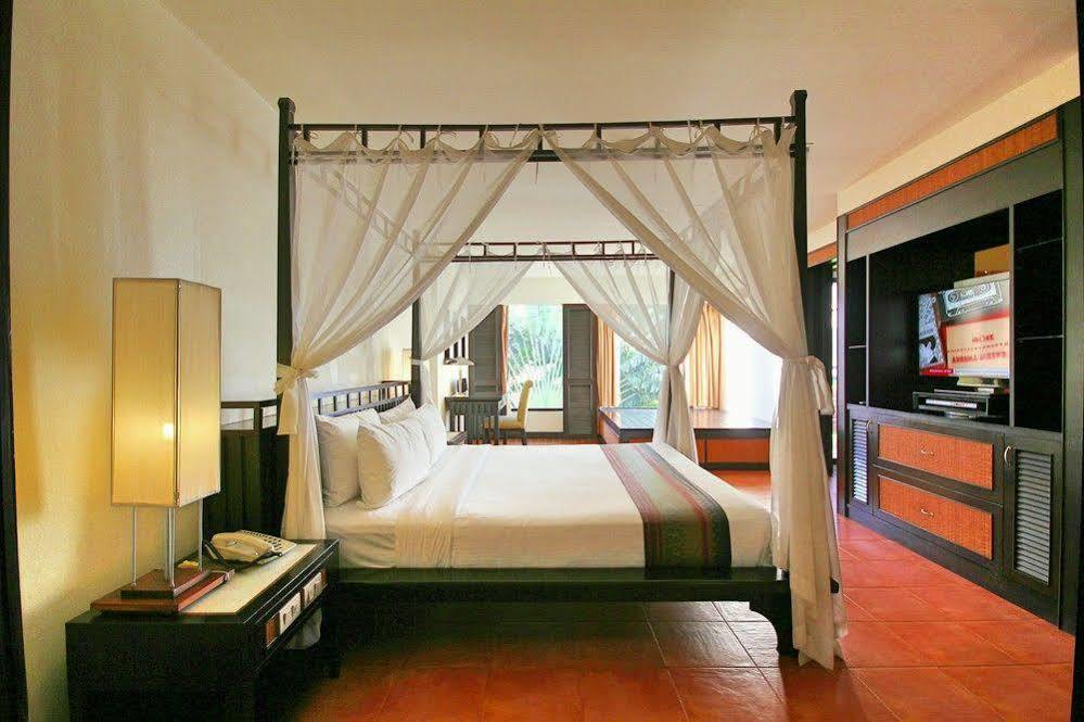 Avantika Boutique Hotel Patong Buitenkant foto